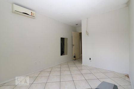 Quarto Suíte de casa à venda com 4 quartos, 180m² em Jardim Itu, Porto Alegre