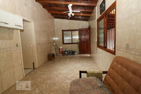 Casa à venda com 180m², 4 quartos e 4 vagas Casa à venda com 180m², 4 quartos e 4 vagasCozinha