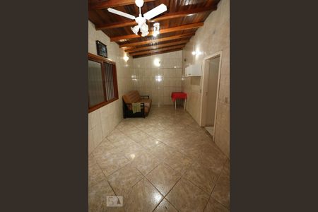 Casa à venda com 180m², 4 quartos e 4 vagas Casa à venda com 180m², 4 quartos e 4 vagasCozinha