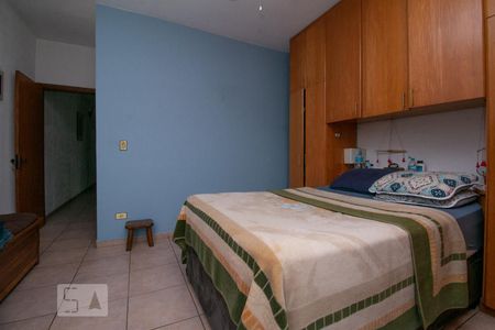 Casa à venda com 120m², 4 quartos e 2 vagas Casa à venda com 120m², 4 quartos e 2 vagasSuíte