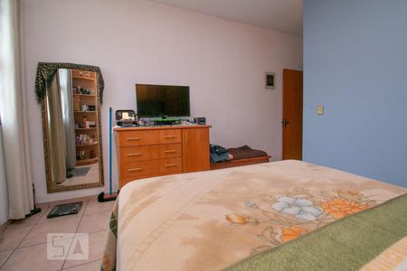 Casa à venda com 120m², 4 quartos e 2 vagas Casa à venda com 120m², 4 quartos e 2 vagasSuíte