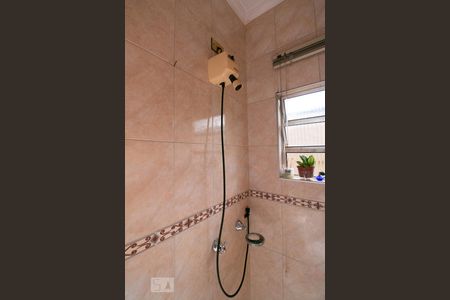 Casa à venda com 120m², 4 quartos e 2 vagas Casa à venda com 120m², 4 quartos e 2 vagasDetalhe Banheiro