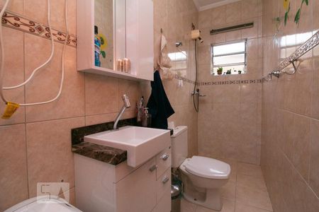 Casa à venda com 120m², 4 quartos e 2 vagas Casa à venda com 120m², 4 quartos e 2 vagasBanheiro