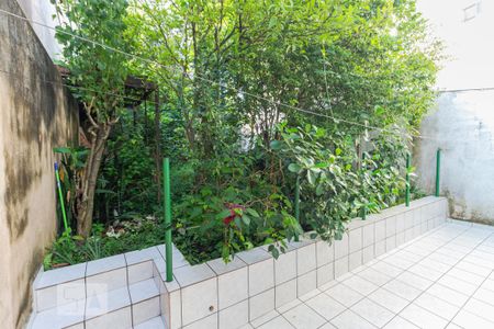 Quintal - Fundos de casa à venda com 3 quartos, 278m² em Vila Valparaíso, Santo André