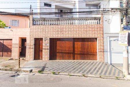 Fachada de casa à venda com 3 quartos, 278m² em Vila Valparaíso, Santo André
