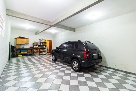 Garagem de casa à venda com 3 quartos, 278m² em Vila Valparaíso, Santo André