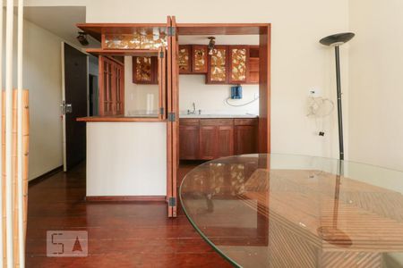 Apartamento para alugar com 135m², 2 quartos e 1 vaga Apartamento para alugar com 135m², 2 quartos e 1 vagaCozinha