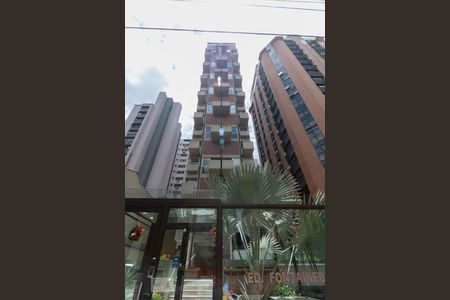 Apartamento para alugar com 135m², 2 quartos e 1 vaga Apartamento para alugar com 135m², 2 quartos e 1 vagaFachada