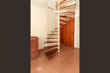 Apartamento para alugar com 135m², 2 quartos e 1 vaga Apartamento para alugar com 135m², 2 quartos e 1 vagaSuíte