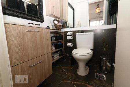 Apartamento à venda com 75m², 2 quartos e 1 vagaBanheiro da Suíte