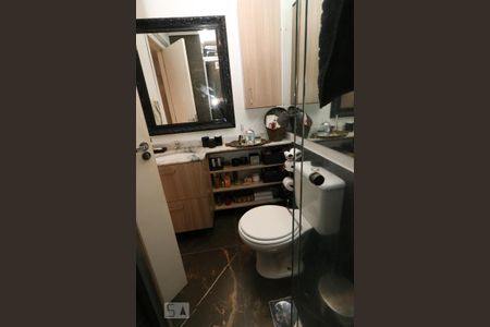 Apartamento à venda com 75m², 2 quartos e 1 vagaBanheiro da Suíte