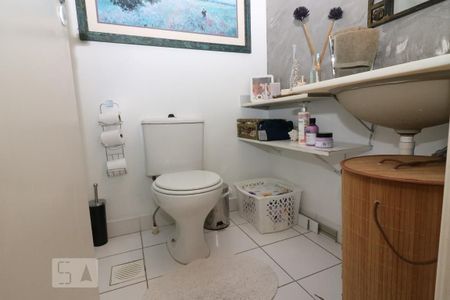 Apartamento à venda com 75m², 2 quartos e 1 vagaBanheiro Social