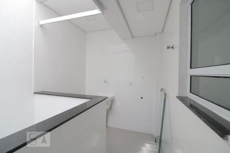Apartamento para alugar com 44m², 2 quartos e sem vagaArea de serviço