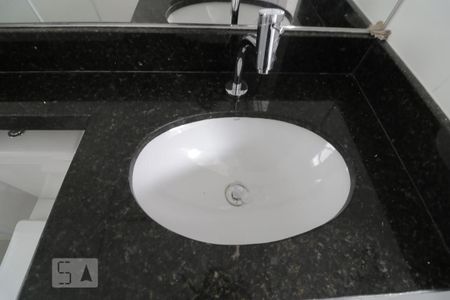 Apartamento para alugar com 44m², 2 quartos e sem vagaBanheiro- pia