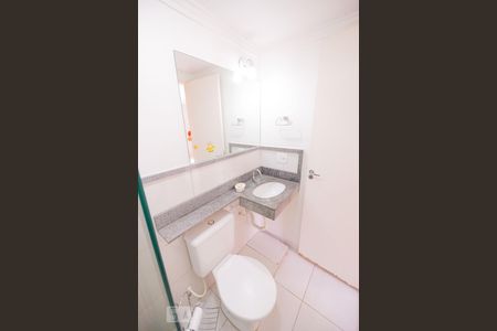 Apartamento à venda com 62m², 2 quartos e 1 vagaBanheiro Social