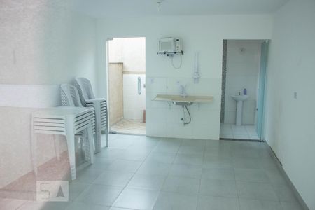 Apartamento à venda com 35m², 1 quarto e sem vagaÁrea de comum - Salão de festas