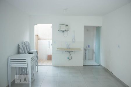 Apartamento à venda com 35m², 1 quarto e sem vagaÁrea de comum - Salão de festas