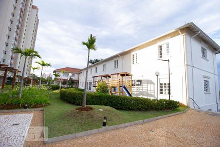 Apartamento para alugar com 80m², 3 quartos e 2 vagas Apartamento para alugar com 80m², 3 quartos e 2 vagasFachada do Condomínio