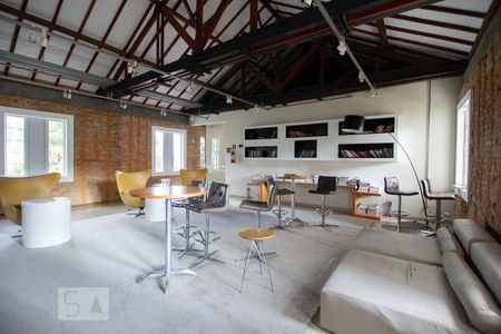 Apartamento para alugar com 80m², 3 quartos e 2 vagas Apartamento para alugar com 80m², 3 quartos e 2 vagasÁrea comum