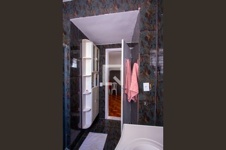 Apartamento à venda com 120m², 3 quartos e sem vaga Apartamento à venda com 120m², 3 quartos e sem vagaBanheiro da Suíte