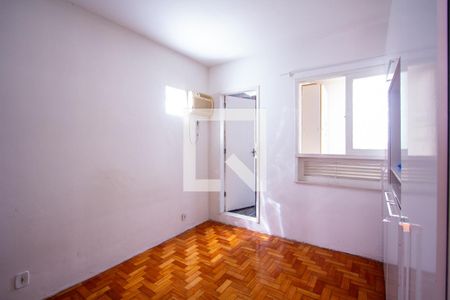 Apartamento à venda com 120m², 3 quartos e sem vaga Apartamento à venda com 120m², 3 quartos e sem vagaSuíte
