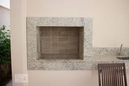 Apartamento à venda com 35m², 2 quartos e sem vagaÁrea comum - Churrasqueira