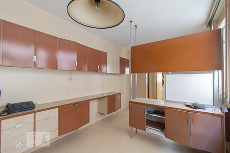 Apartamento à venda com 200m², 4 quartos e 2 vagasCozinha