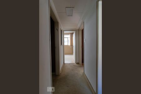 Apartamento à venda com 200m², 4 quartos e 2 vagasCorredor
