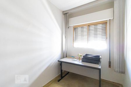 Apartamento à venda com 200m², 4 quartos e 2 vagasEscritório