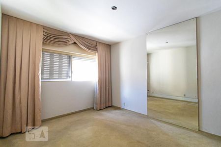 Apartamento à venda com 200m², 4 quartos e 2 vagasSuíte