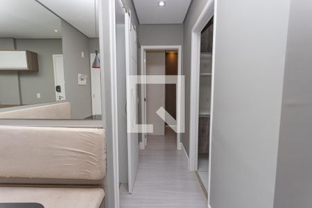 Corredor  de apartamento à venda com 1 quarto, 40m² em Canhema, Diadema