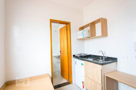Quarto/Cozinha de kitnet/studio para alugar com 1 quarto, 11m² em Vila São Pedro, Santo André