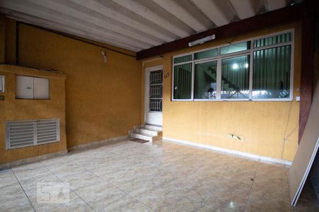 Casa para alugar com 205m², 4 quartos e 1 vaga Casa para alugar com 205m², 4 quartos e 1 vagaGaragem