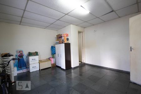 Casa para alugar com 205m², 4 quartos e 1 vaga Casa para alugar com 205m², 4 quartos e 1 vagaQuarto de Serviço