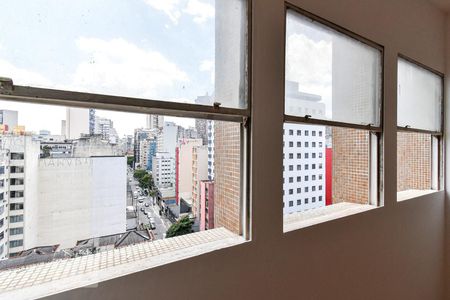 Sala - Vista de apartamento para alugar com 3 quartos, 103m² em Vila Buarque, São Paulo