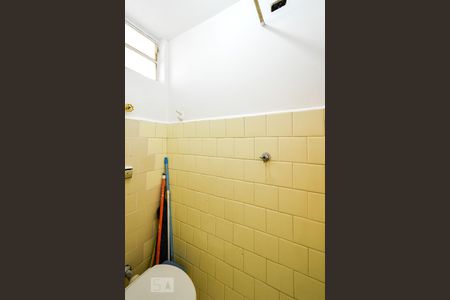 Apartamento para alugar com 103m², 3 quartos e sem vagaBanheiro de Serviço