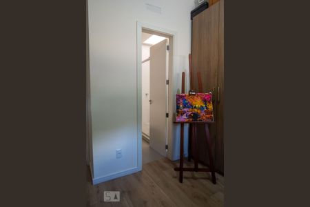 Casa de condomínio à venda com 211m², 3 quartos e 4 vagas Casa de condomínio à venda com 211m², 3 quartos e 4 vagasSuíte 2