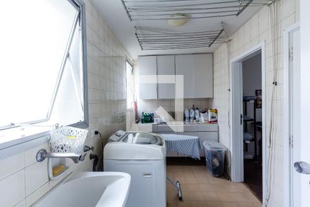 Apartamento à venda com 166m², 3 quartos e 2 vagas Apartamento à venda com 166m², 3 quartos e 2 vagasÁrea de Serviço