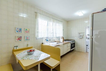Apartamento à venda com 166m², 3 quartos e 2 vagas Apartamento à venda com 166m², 3 quartos e 2 vagasCozinha