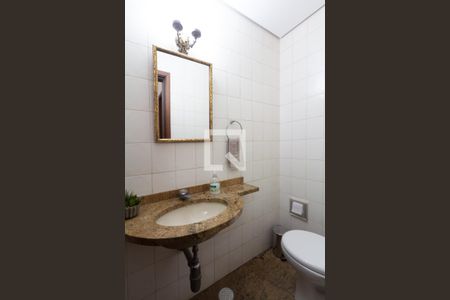 Apartamento à venda com 166m², 3 quartos e 2 vagas Apartamento à venda com 166m², 3 quartos e 2 vagasLavabo