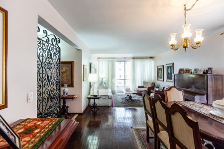 Sala de apartamento à venda com 3 quartos, 166m² em Moema, São Paulo