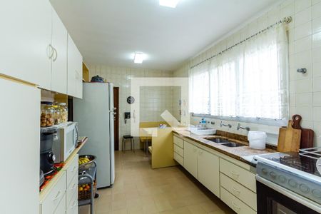 Apartamento à venda com 166m², 3 quartos e 2 vagas Apartamento à venda com 166m², 3 quartos e 2 vagasCozinha