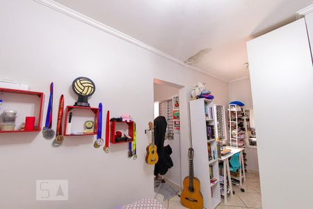 Casa à venda com 300m², 8 quartos e 2 vagas Casa à venda com 300m², 8 quartos e 2 vagasQuarto 6