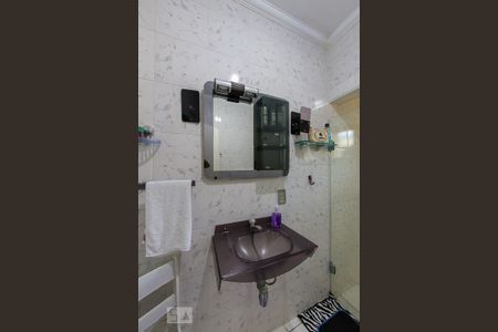 Casa à venda com 300m², 8 quartos e 2 vagas Casa à venda com 300m², 8 quartos e 2 vagasLavabo