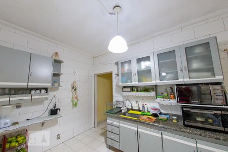 Casa à venda com 300m², 8 quartos e 2 vagas Casa à venda com 300m², 8 quartos e 2 vagasCozinha