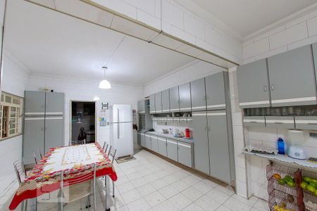 Casa à venda com 300m², 8 quartos e 2 vagas Casa à venda com 300m², 8 quartos e 2 vagasCozinha