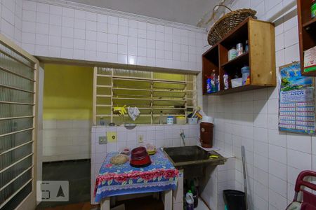 Casa à venda com 300m², 8 quartos e 2 vagas Casa à venda com 300m², 8 quartos e 2 vagasDespensa