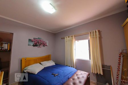 Casa à venda com 300m², 8 quartos e 2 vagas Casa à venda com 300m², 8 quartos e 2 vagasQuarto 5