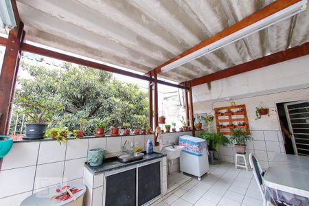 Casa à venda com 300m², 8 quartos e 2 vagas Casa à venda com 300m², 8 quartos e 2 vagasArea de serviço