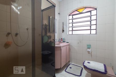 Casa à venda com 260m², 6 quartos e 2 vagasBanheiro